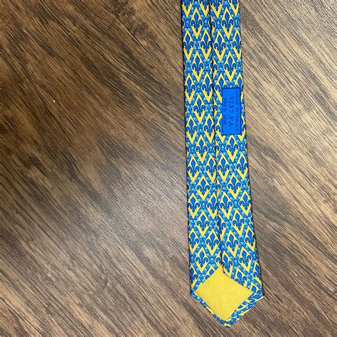 hermes tie consignment